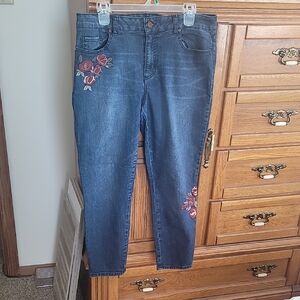 Artisan Dark Blue Skinny Jeans with Rose Embroidery